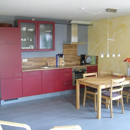 아파트 Fewo Alt 3 Mit Terrasse Und Garten 글로페